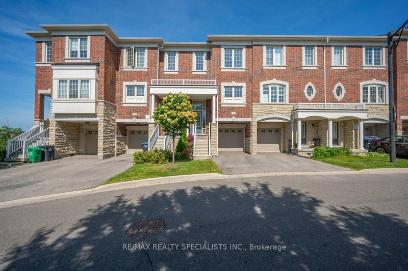 34 Aspen Hills Rd, Brampton, L6Y 6E4 | Image 2