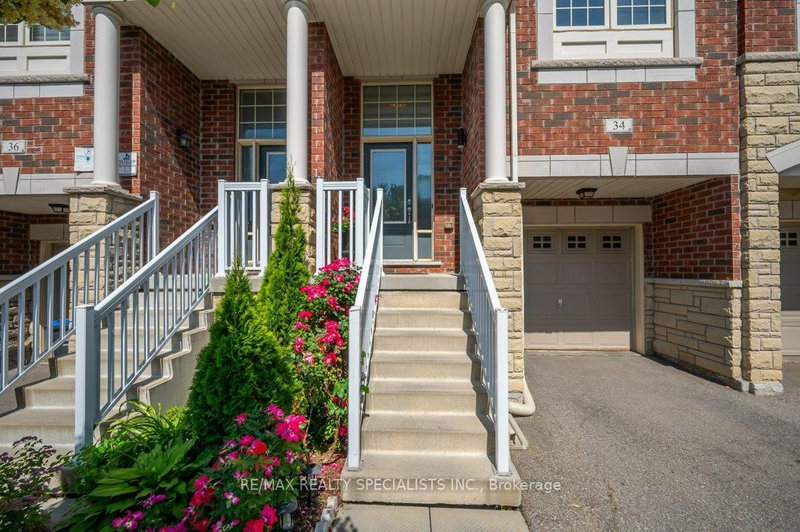 34 Aspen Hills Rd, Brampton, L6Y 6E4 | Image 3