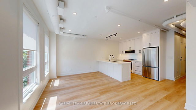 301 - 656 Annette Street