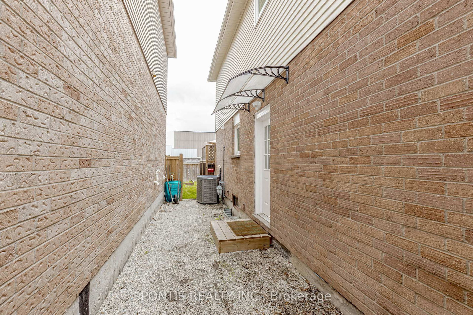 Listing Image 32