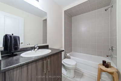 263 Georgian Oakville,ON L6H 0L2 — Photo 4