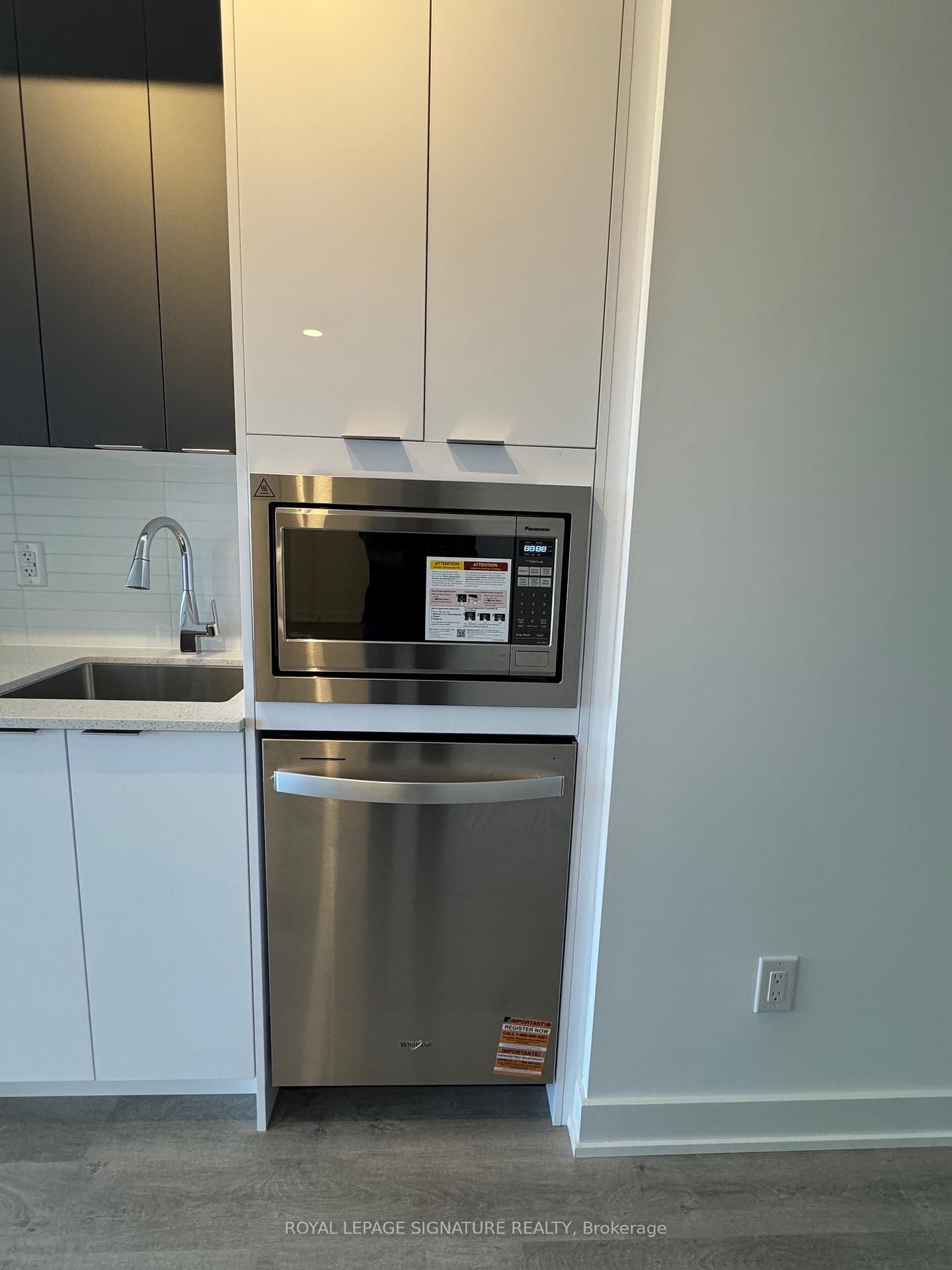 5105 Hurontario Street, Unit 812 - Photo 10