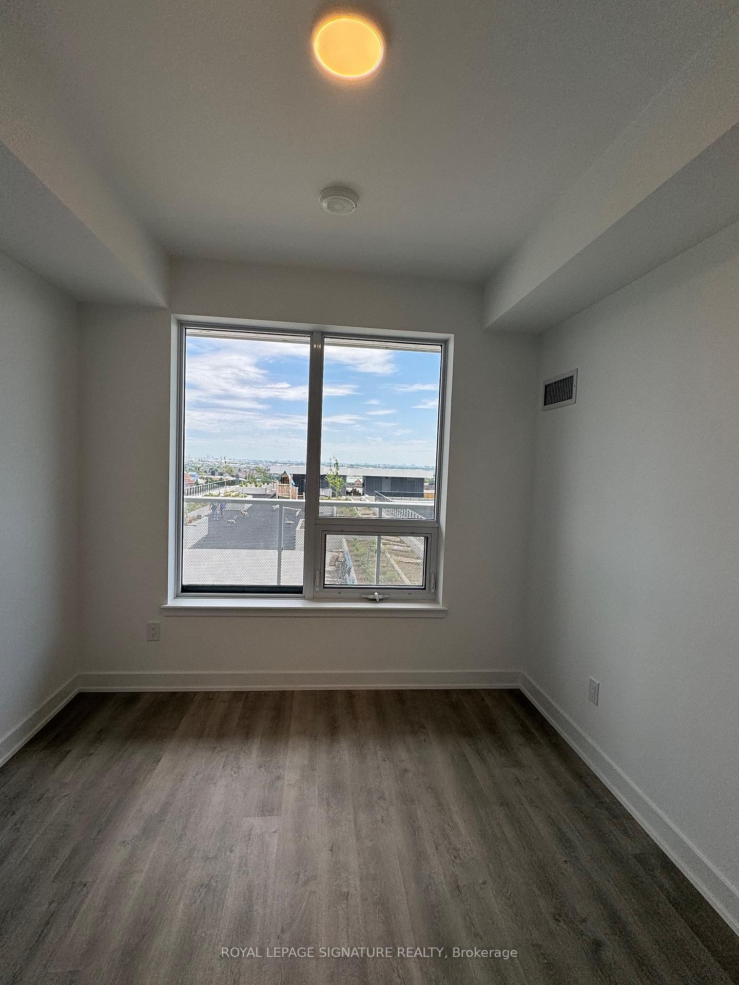 5105 Hurontario Street, Unit 812 - Photo 14