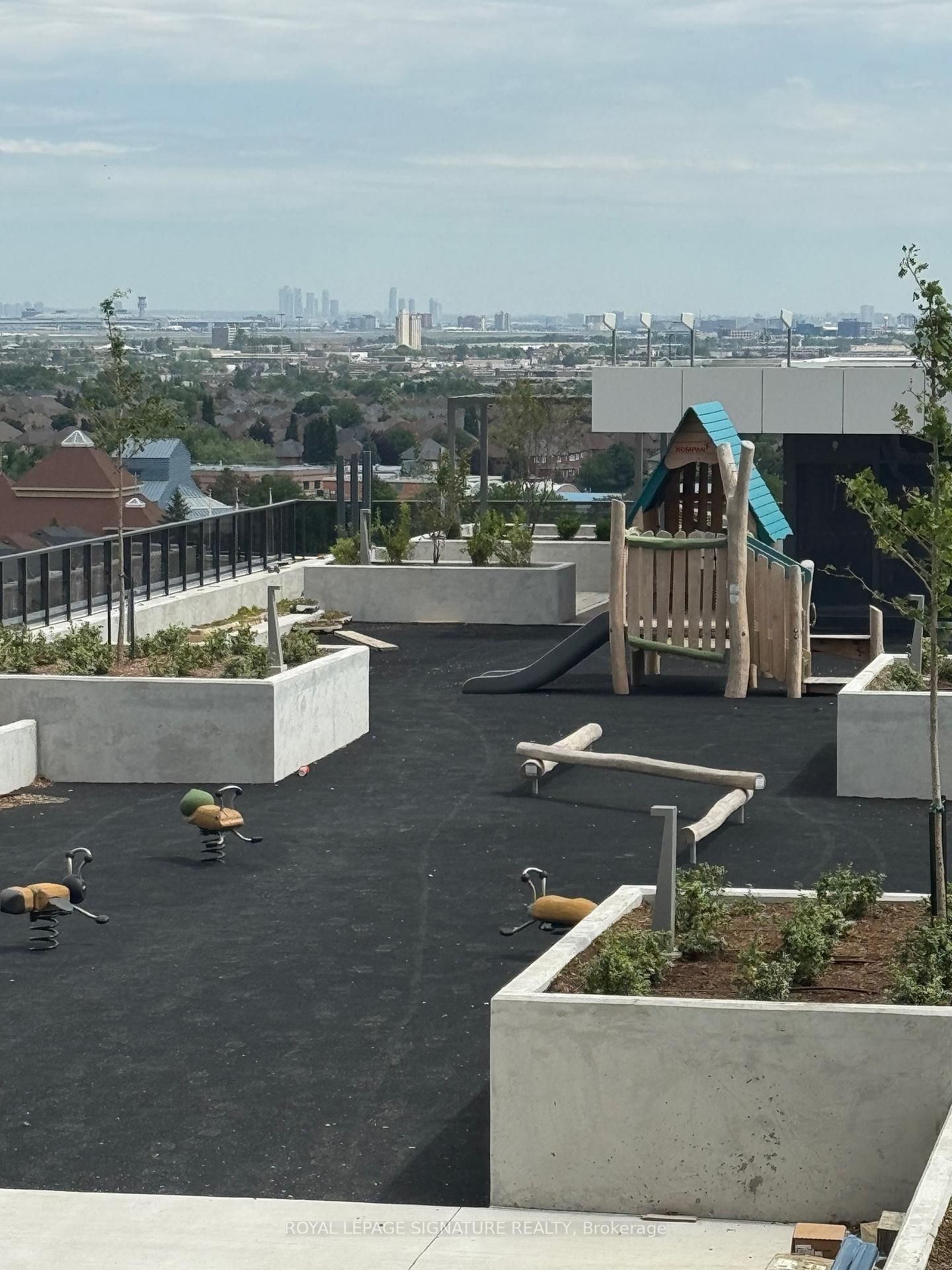 5105 Hurontario Street, Unit 812 - Photo 24