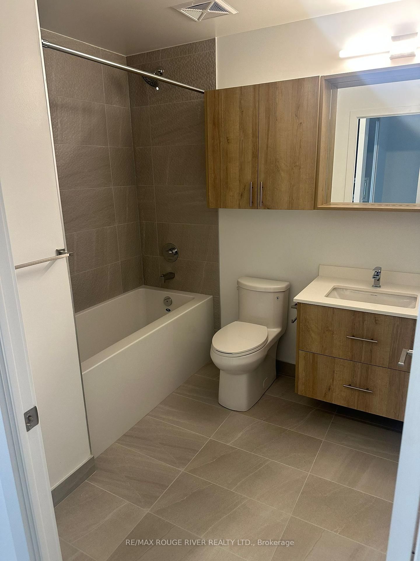 5105 Hurontario Street, Unit 1007 - Photo 11