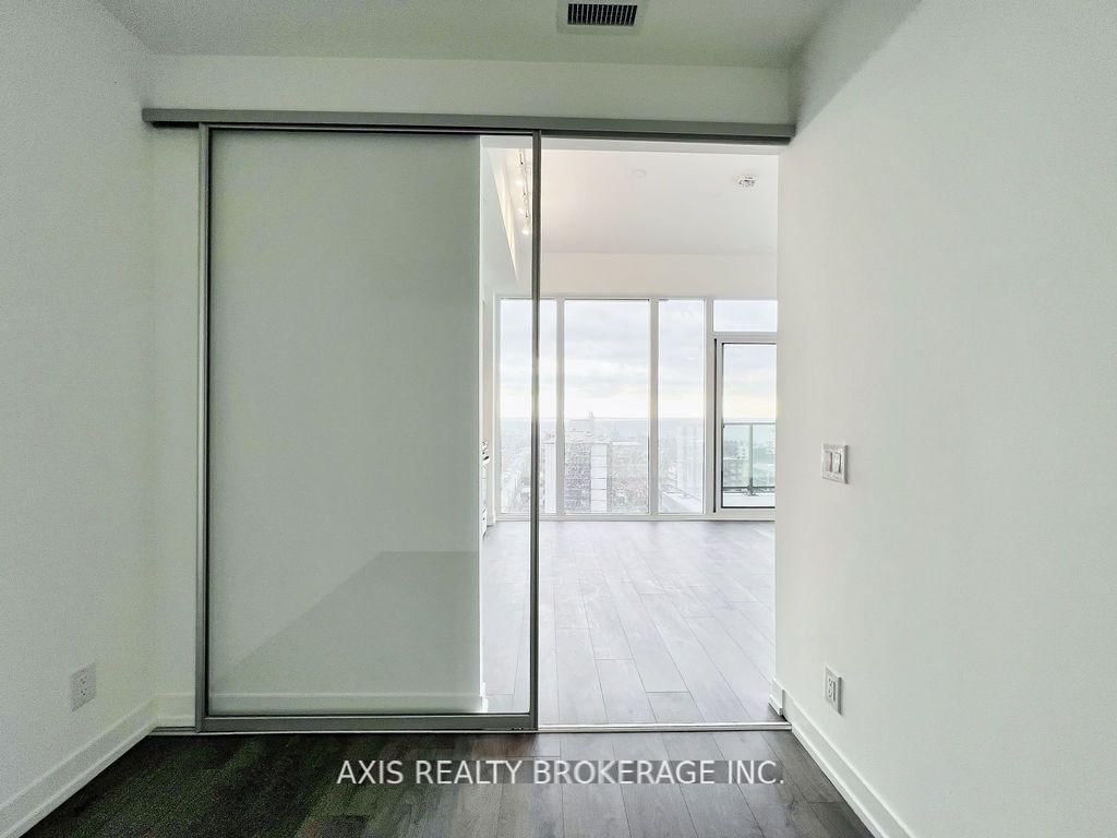 270 Dufferin Street, Unit 1304 - Photo 2