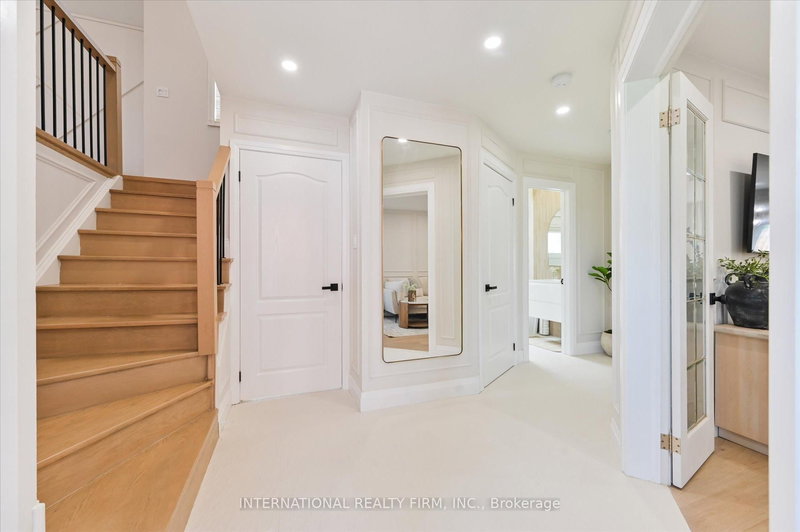 7337 Sandhurst Dr, Mississauga, L5N 7G7 | Image 2