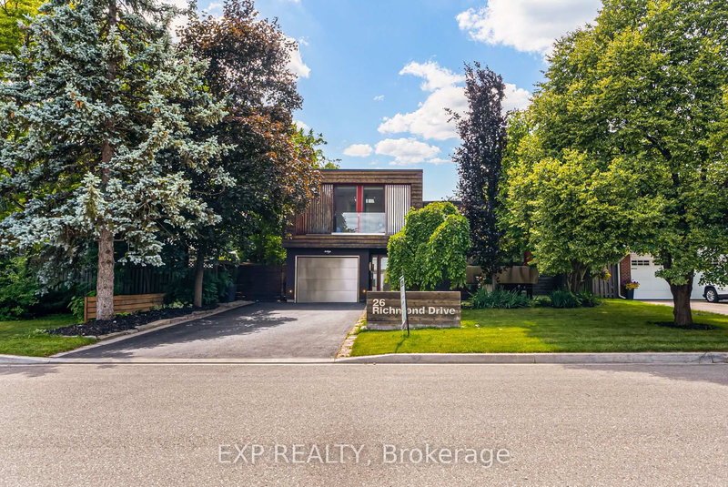 26 Richmond Dr, Brampton, L6W 2E9 | Image 2
