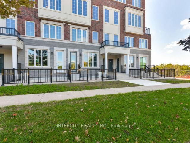4 - 2205 Lillykin Street