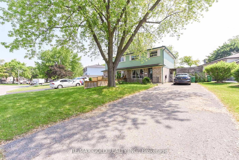 29 Glenmore Cres, Brampton, L6S 1H9 | Image 2