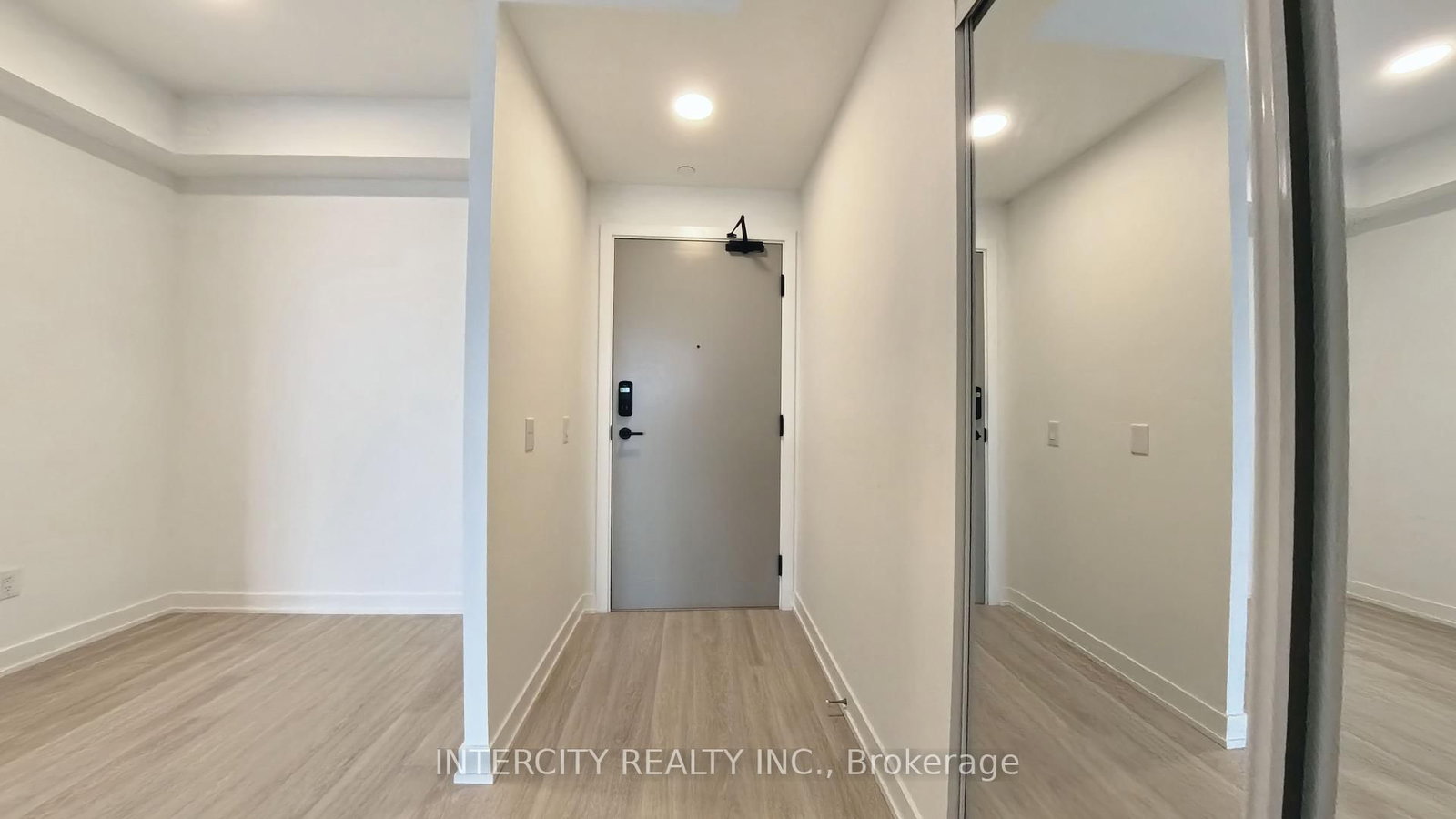 5105 Hurontario Street, Unit 1103 - Photo 11