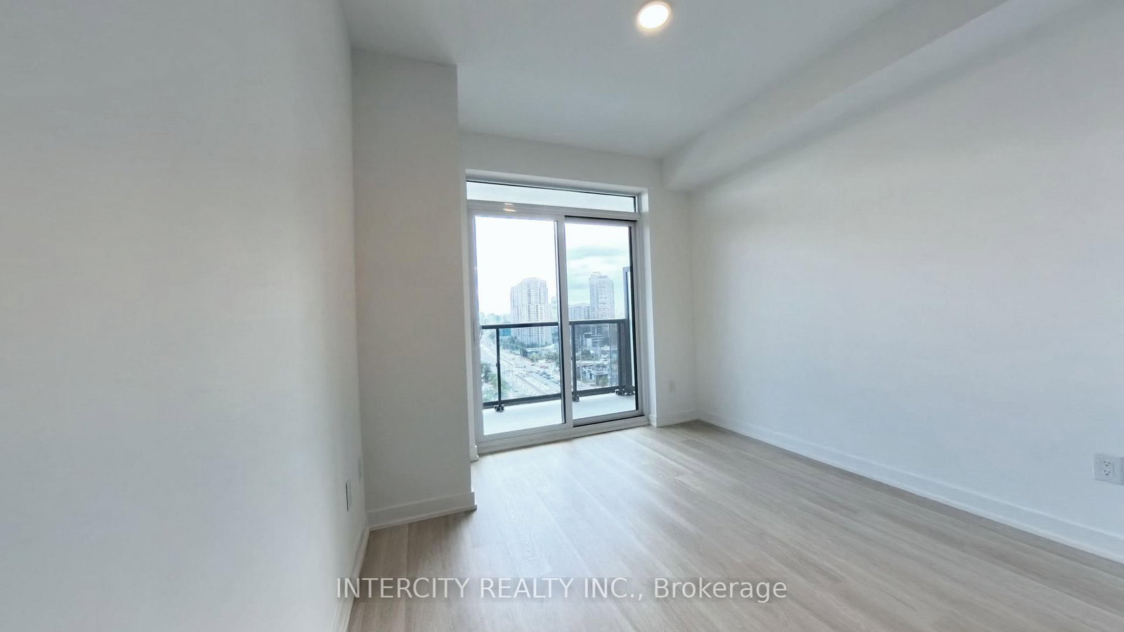 5105 Hurontario Street, Unit 1103 - Photo 16