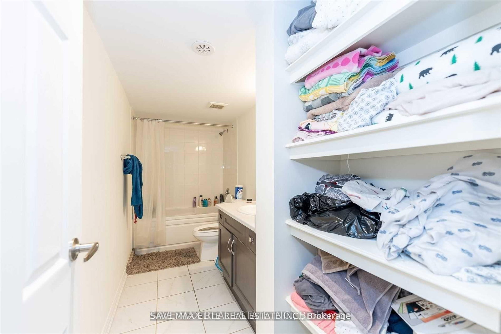 250 Lagerfeld Drive, Unit 8 - Photo 16