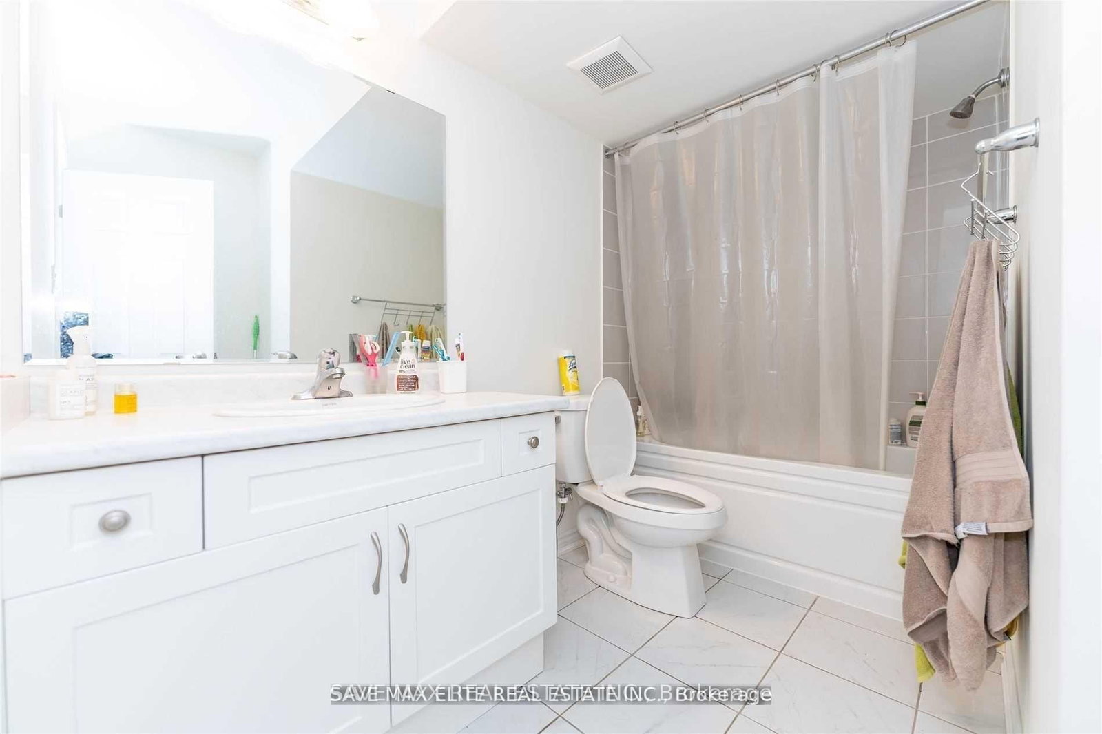 250 Lagerfeld Drive, Unit 8 - Photo 19