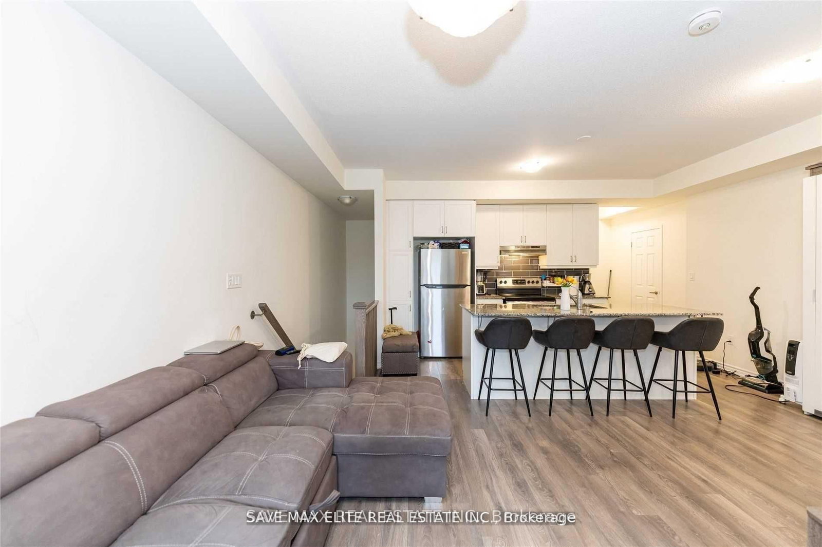 250 Lagerfeld Drive, Unit 8 - Photo 4