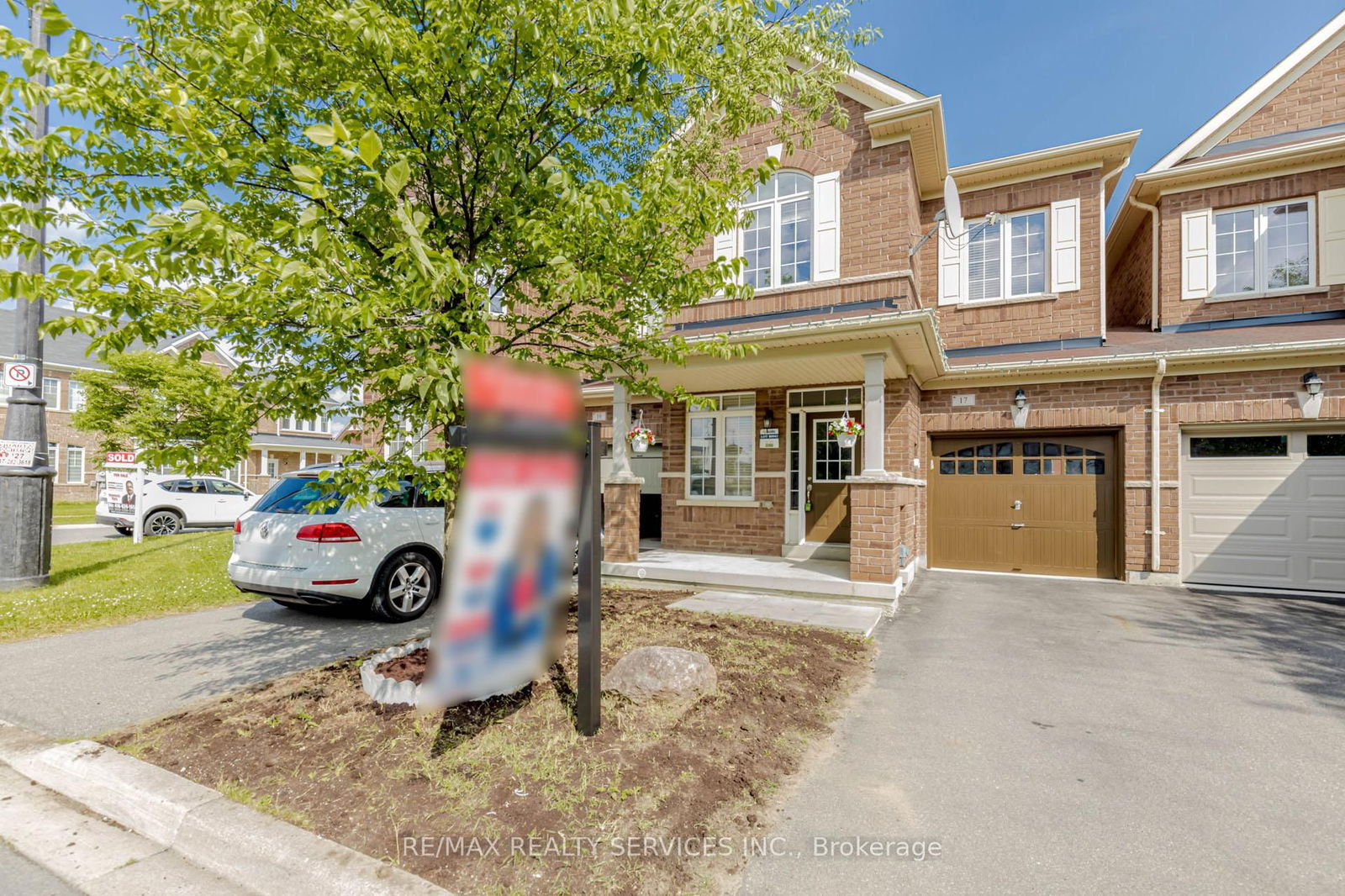 Townhouse for sale at 17 Primo Road, Brampton, Ontario, L7A 0Z9 - Northwest Brampton - MLS: W12254090