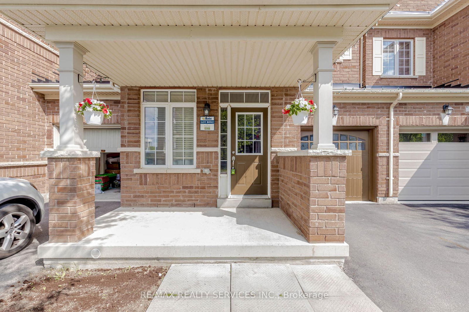 Townhouse for sale at 17 Primo Road, Brampton, Ontario, L7A 0Z9 - Northwest Brampton - MLS: W12254090