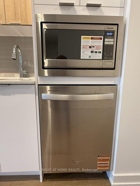 5105 Hurontario Street, Unit 1412 - Photo 12