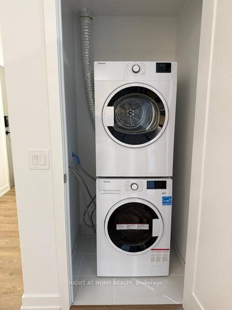 5105 Hurontario Street, Unit 1412 - Photo 22