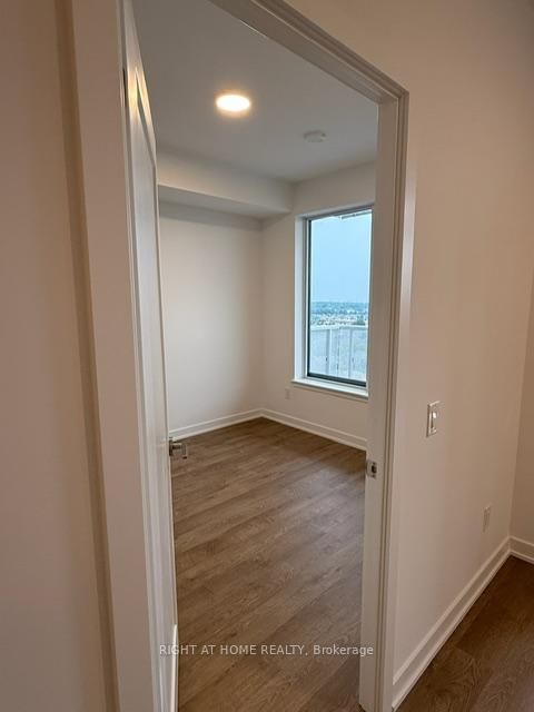 5105 Hurontario Street, Unit 1412 - Photo 8