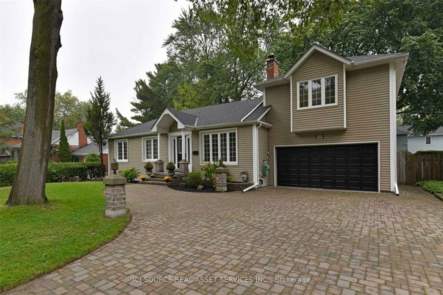 156 Mineola Road E