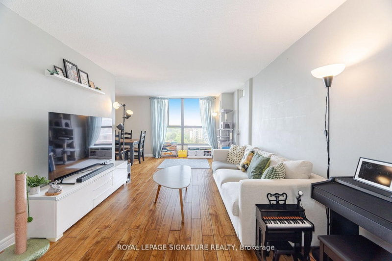 1003 - 3170 Kirwin Ave, Mississauga, L5A 3R1 | Image 2