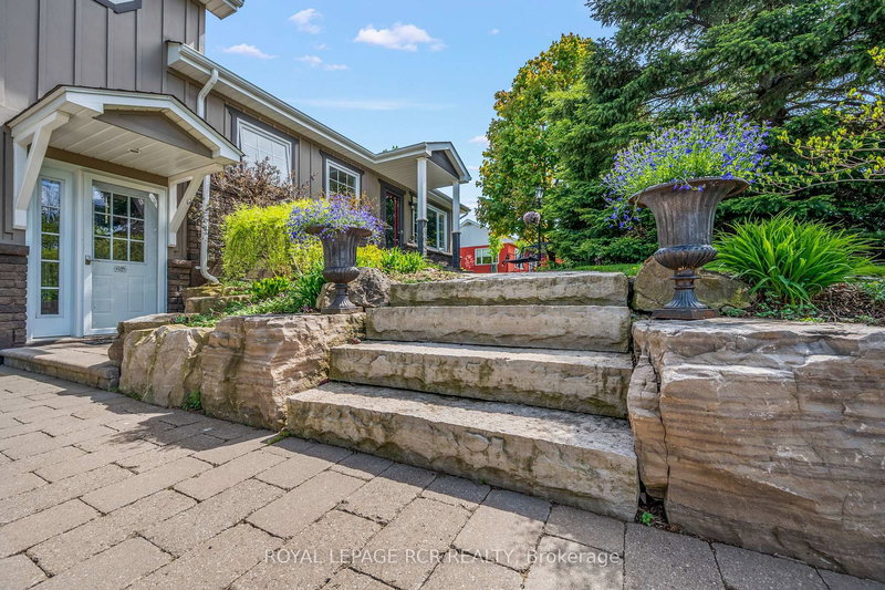 17 King St, Caledon, L7K 0C5 | Image 3