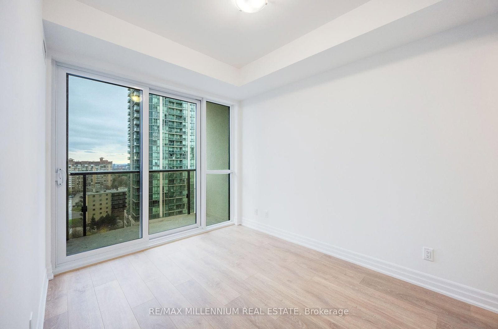 30 Elm Drive, Unit 1106 - Photo 21