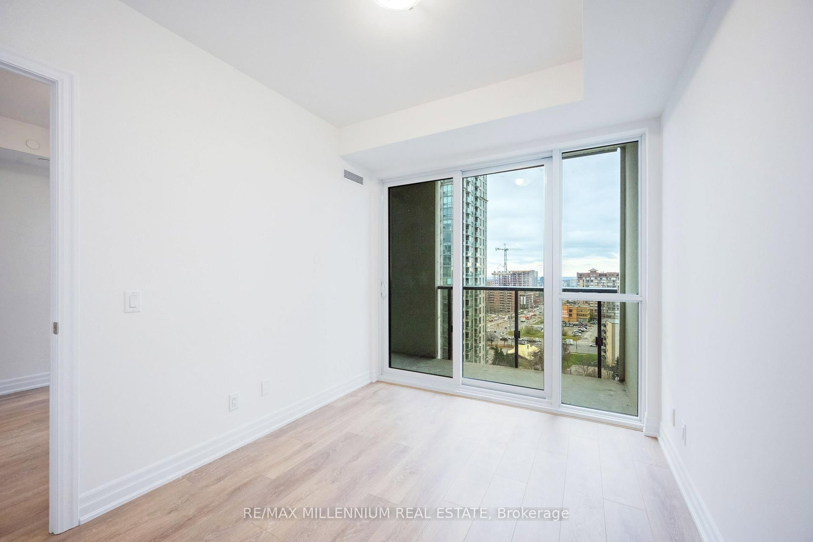 30 Elm Drive, Unit 1106 - Photo 22