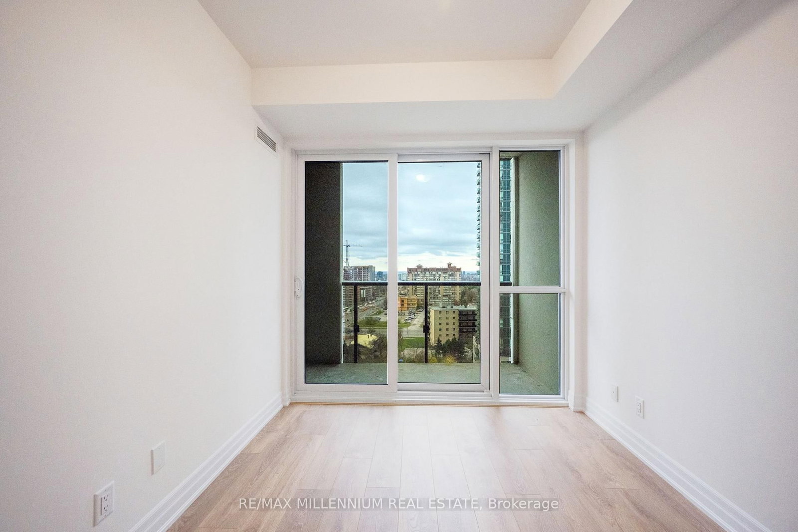 30 Elm Drive, Unit 1106 - Photo 24