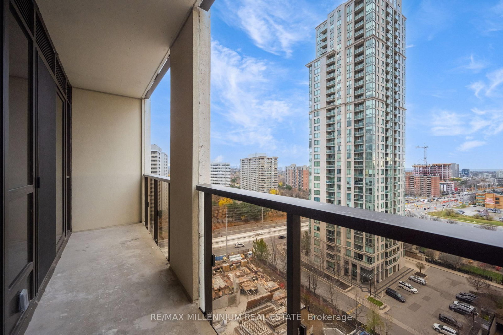 30 Elm Drive, Unit 1106 - Photo 27