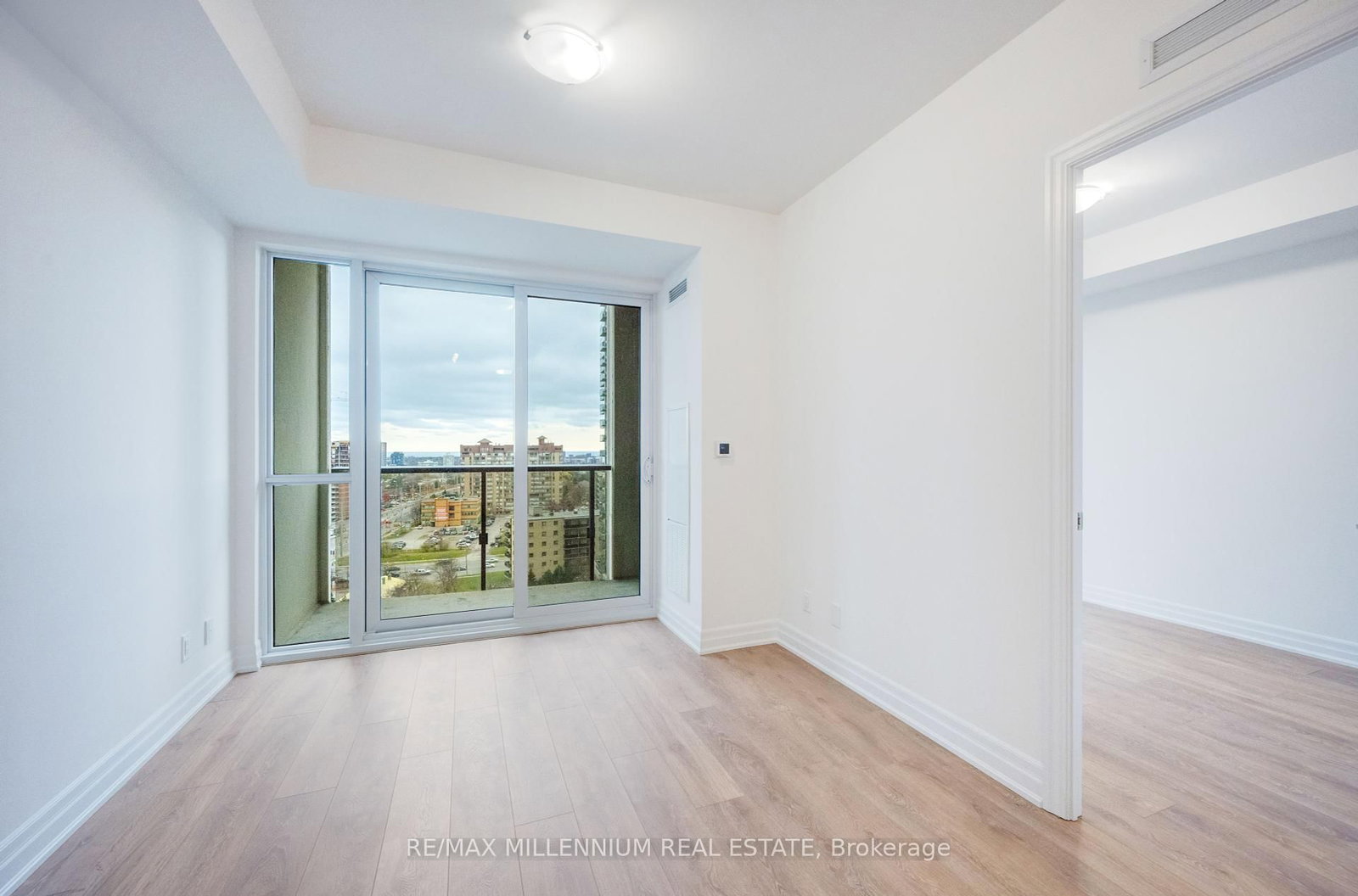 30 Elm Drive, Unit 1106 - Photo 4