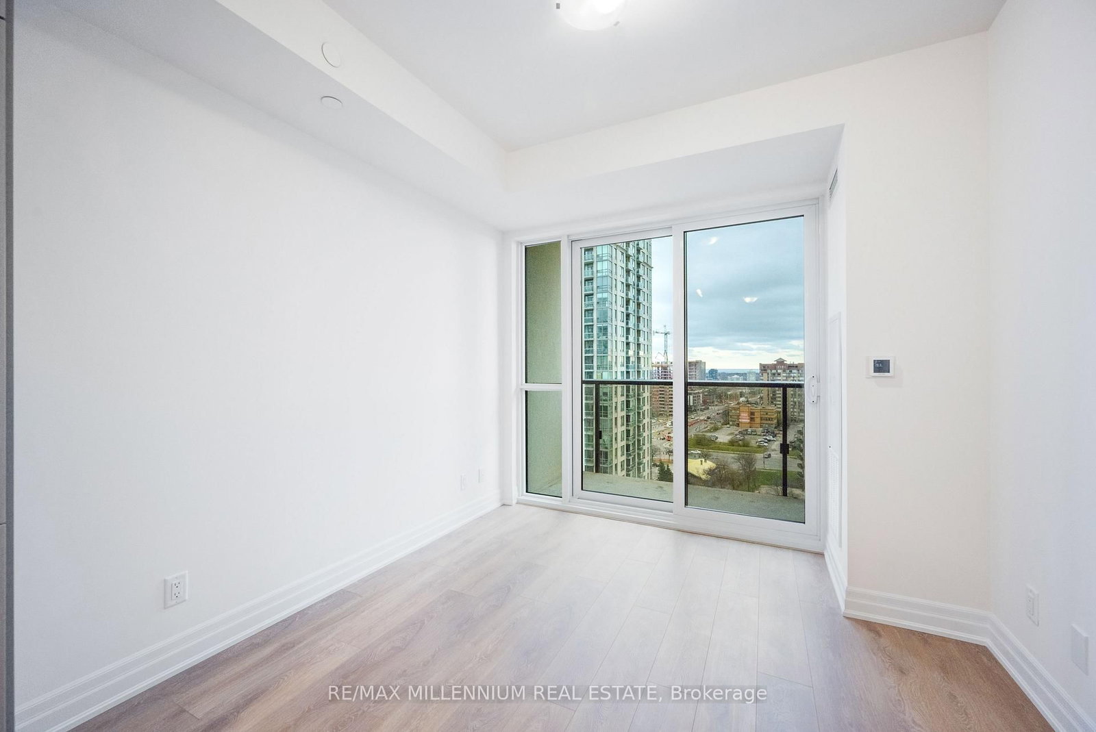 30 Elm Drive, Unit 1106 - Photo 5