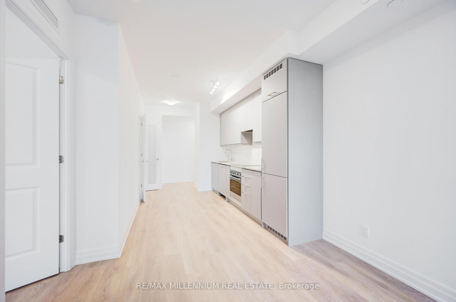 30 Elm Drive, Unit 1106 - Photo 6