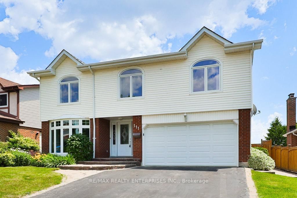 Detached House for sale at 111 Elgin Drive, Brampton, Ontario, L6Y 2E6 - Brampton South - MLS: W12261245