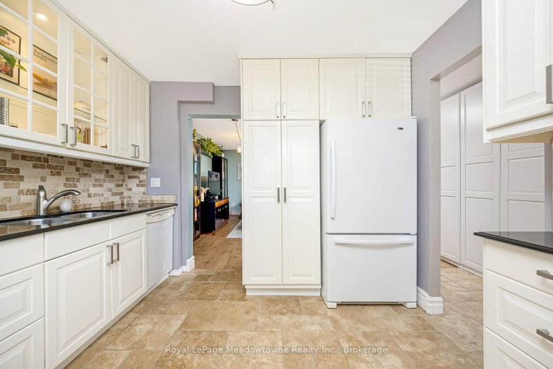 663 Woodward Milton,ON L9T 3K4 — Photo 8