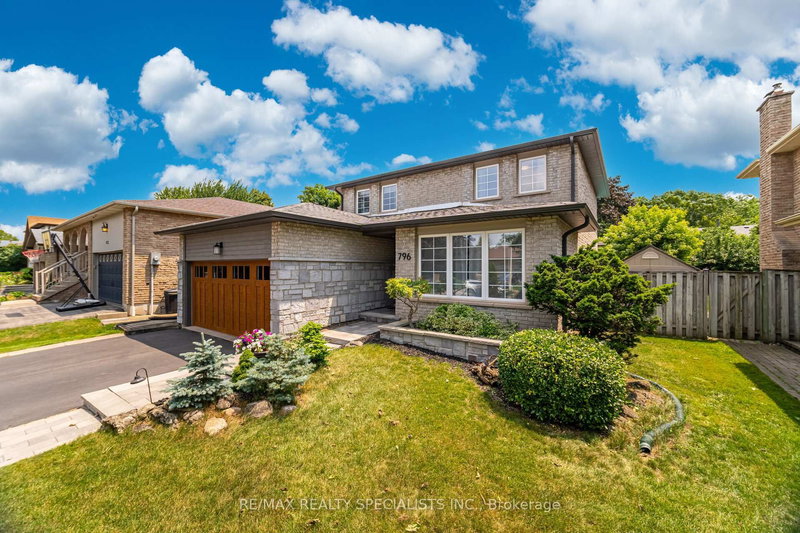 796 Childs Dr, Milton, L9T 4J2 | Image 2