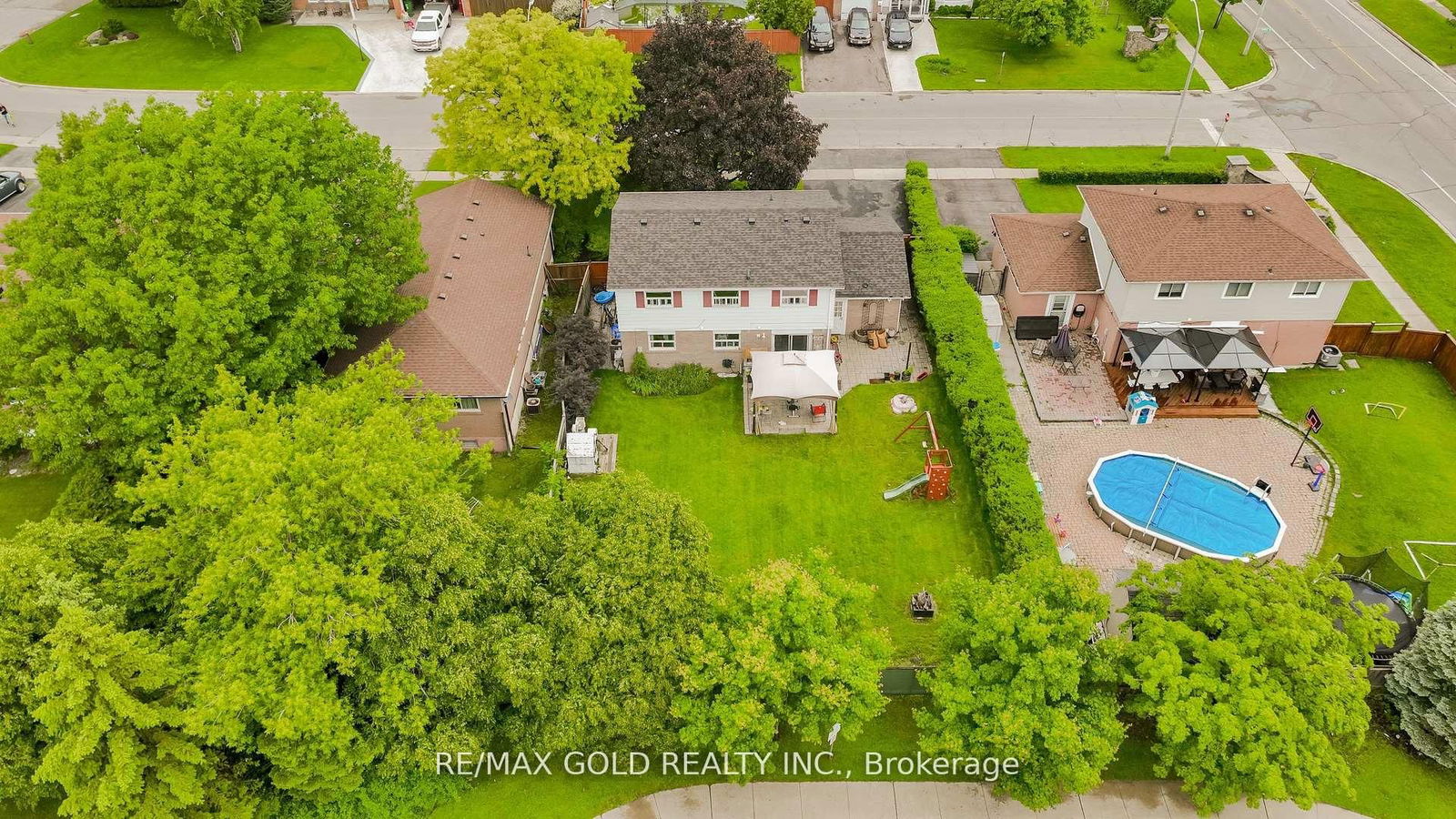 Detached House for sale at 3 Crawley Drive, Brampton, Ontario, L6T 2R6 - Avondale - MLS: W12262633