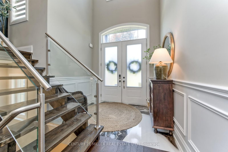 185 Burloak Dr, Oakville, L6L 6S7 | Image 3