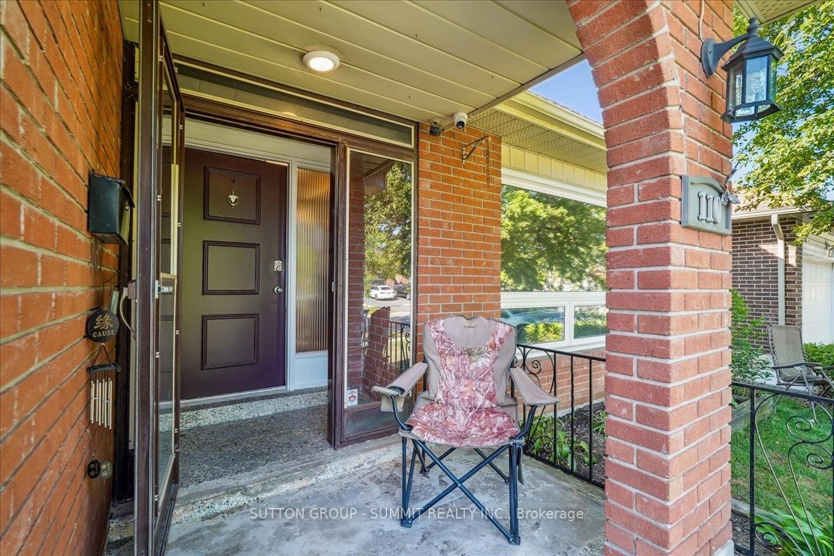 Detached House for sale at 110 Blackthorn Lane, Brampton, Ontario, L6V 3K8 - Brampton North - MLS: W12263798