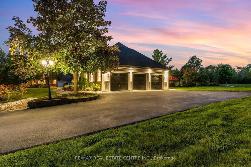 11135 Menzies Crt, Milton, L0P 1B0 | Image 3