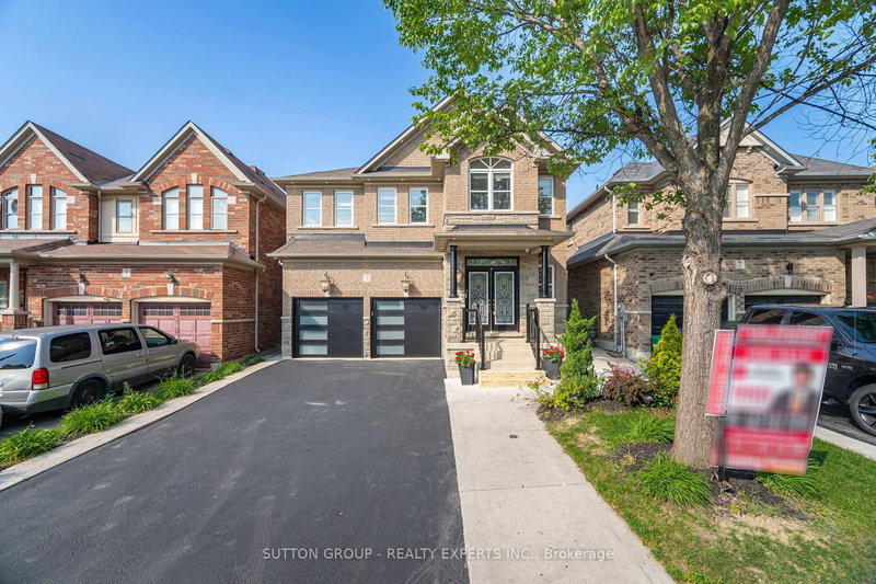 Upper - 5 Freedom Oaks Tr, Brampton, L6P 3L1 | Image 2