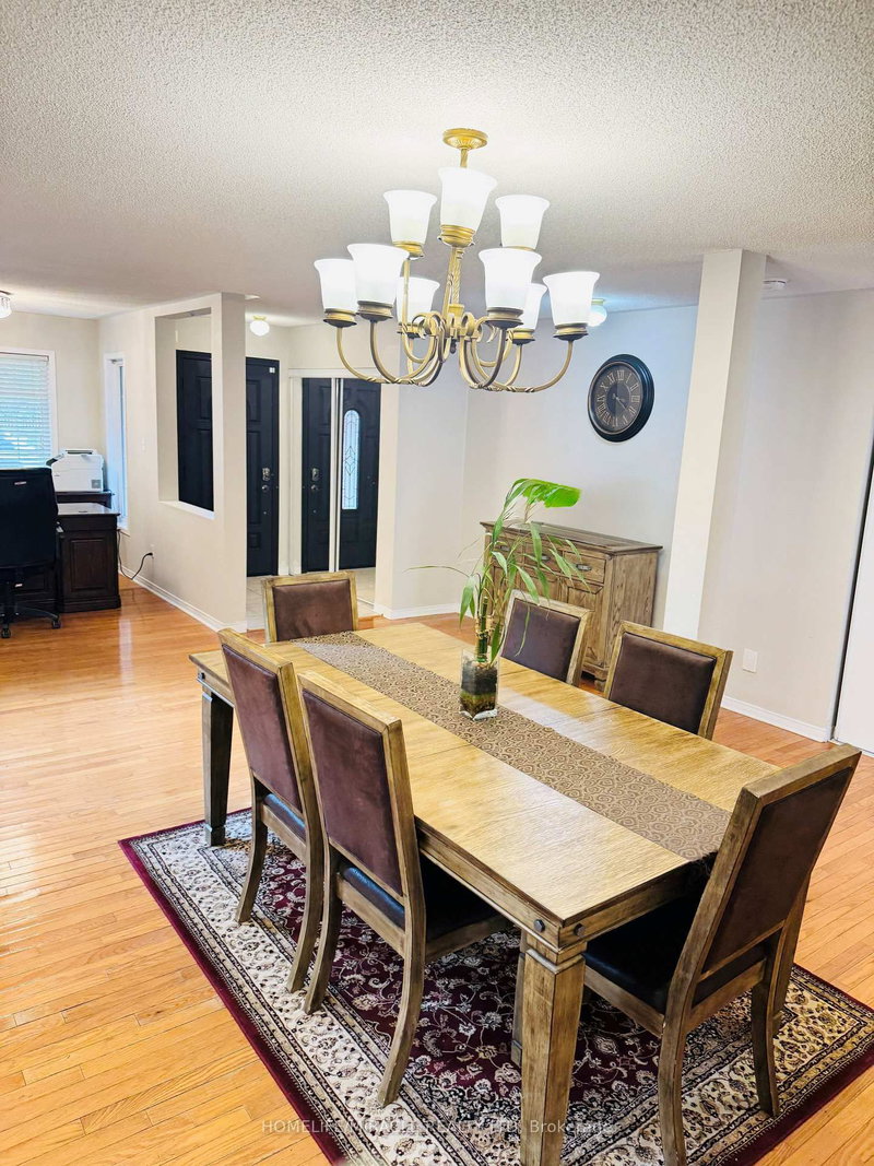 65 Fairhill Ave, Brampton, L7A 2E8 | Image 3