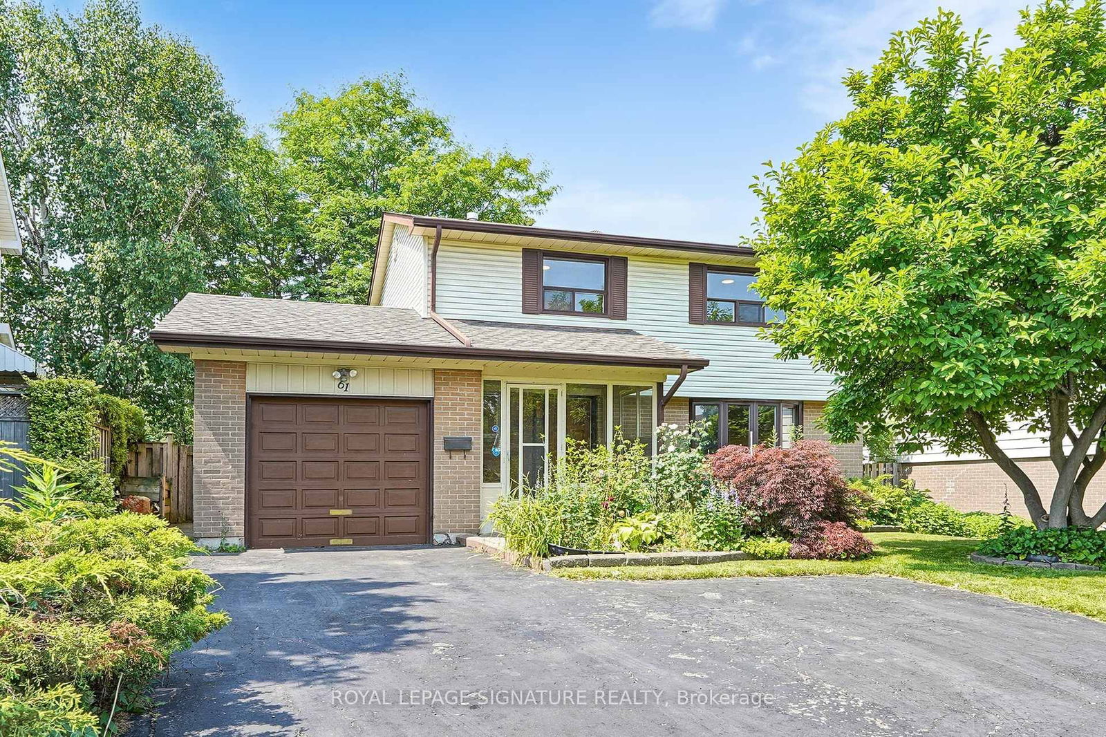 Detached House for sale at 61 Centre Street, Brampton, Ontario, L6W 2X7 - Brampton East - MLS: W12266581