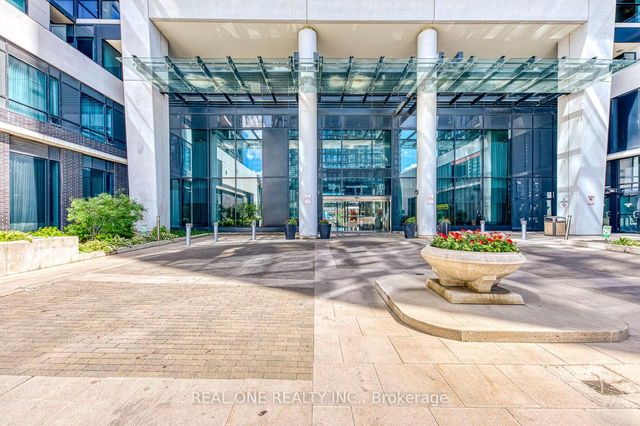407 - 55 Eglinton Avenue W