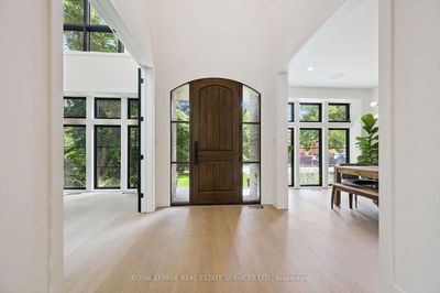 515 Pineland Ave, Oakville - West image-0-3