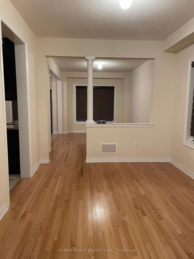 74 Yardley Crescent