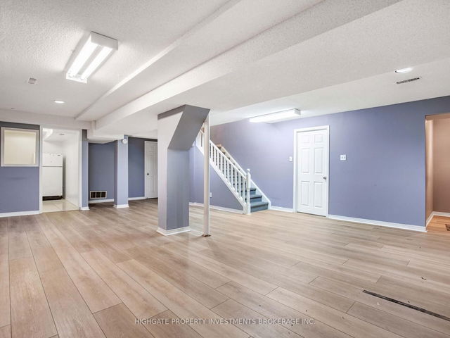 15 Woodlot Crescent