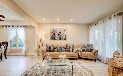 1162 Leewood Dr, Oakville - Glen Abbey image-0-3