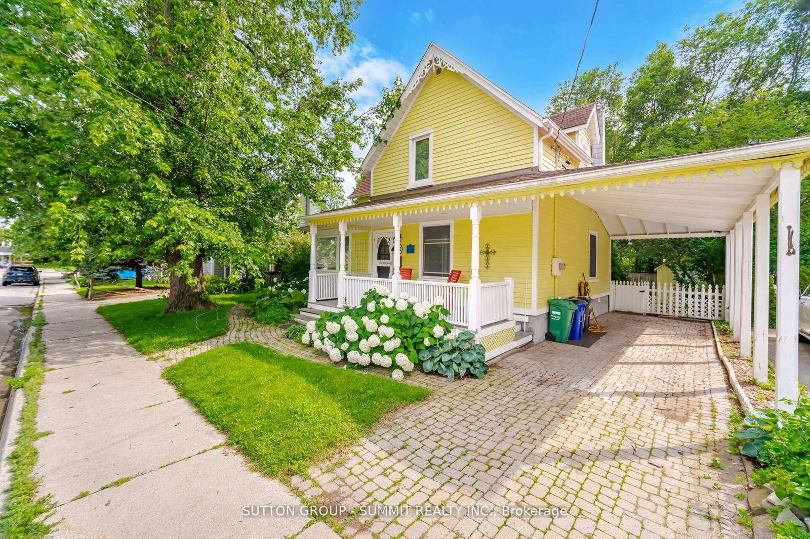 Detached House for sale at 38 JOHN Street, Mississauga, Ontario, L5H 2E6 - Port Credit - MLS: W12268411